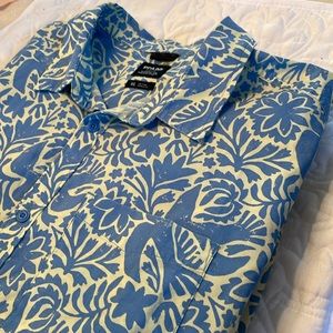 PrAna Button Down Shirt. Pale Blue & Yellow Print Size XL